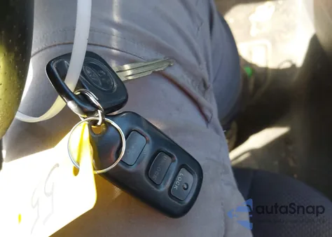 2004 Toyota Matrix Xr z USA, uszkodzony, nr VIN 2T1KR32E64C184722